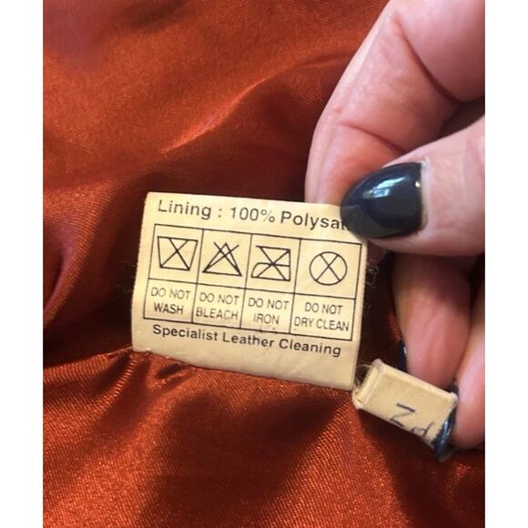 Women's Vintage Y2k Saguaro Red Leather Zip Up Lined Biker Vest Jacket Sz Large - Picture 10 of 14
